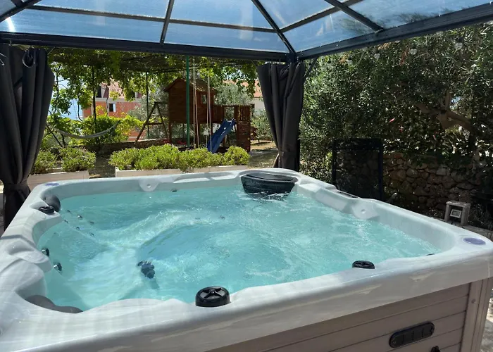 Jacuzzi Apartman Marin